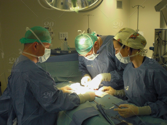 Chirurgie není jenom o „řezání“