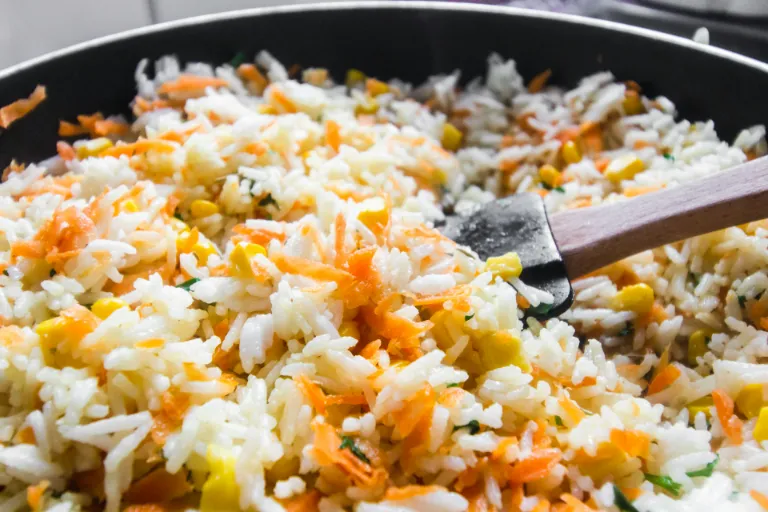 Ohřívání rýže: Víte, že rýže může být po ohřátí jedovatá?